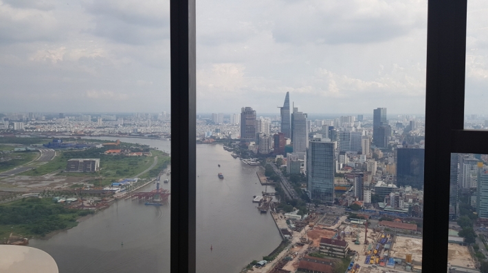 Vinhomes Golden River_7.jpg