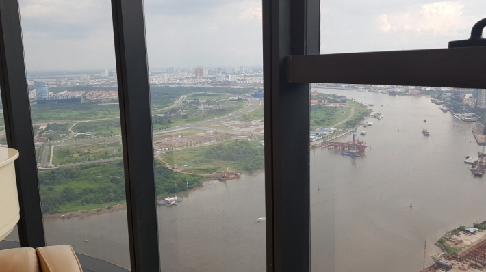 Vinhomes Golden River_6.jpg